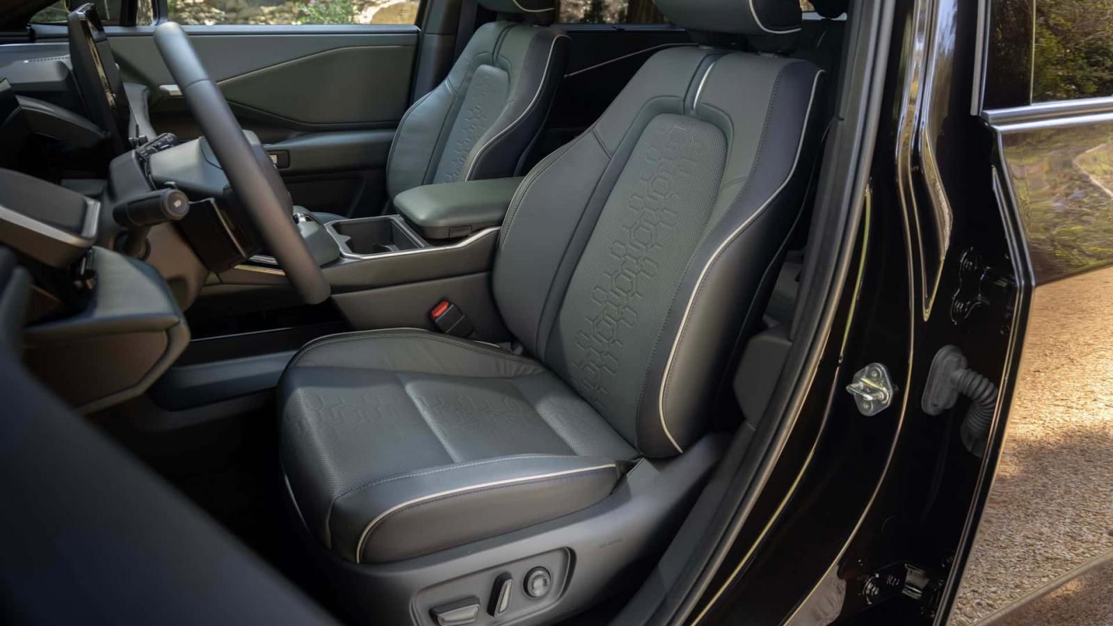 Αυτό είναι το νέο Subaru Getaway με 3 σειρές καθισμάτων και 426 άλογα